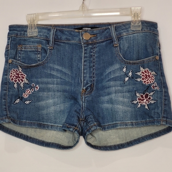 Harper Floral Embroidered Distressed Denim Mid-Rise Shorts - Size 29 - Picture 1 of 9